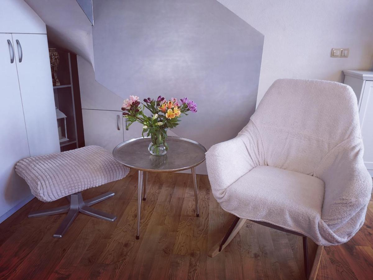 Apartman Hygge 奥米什 外观 照片